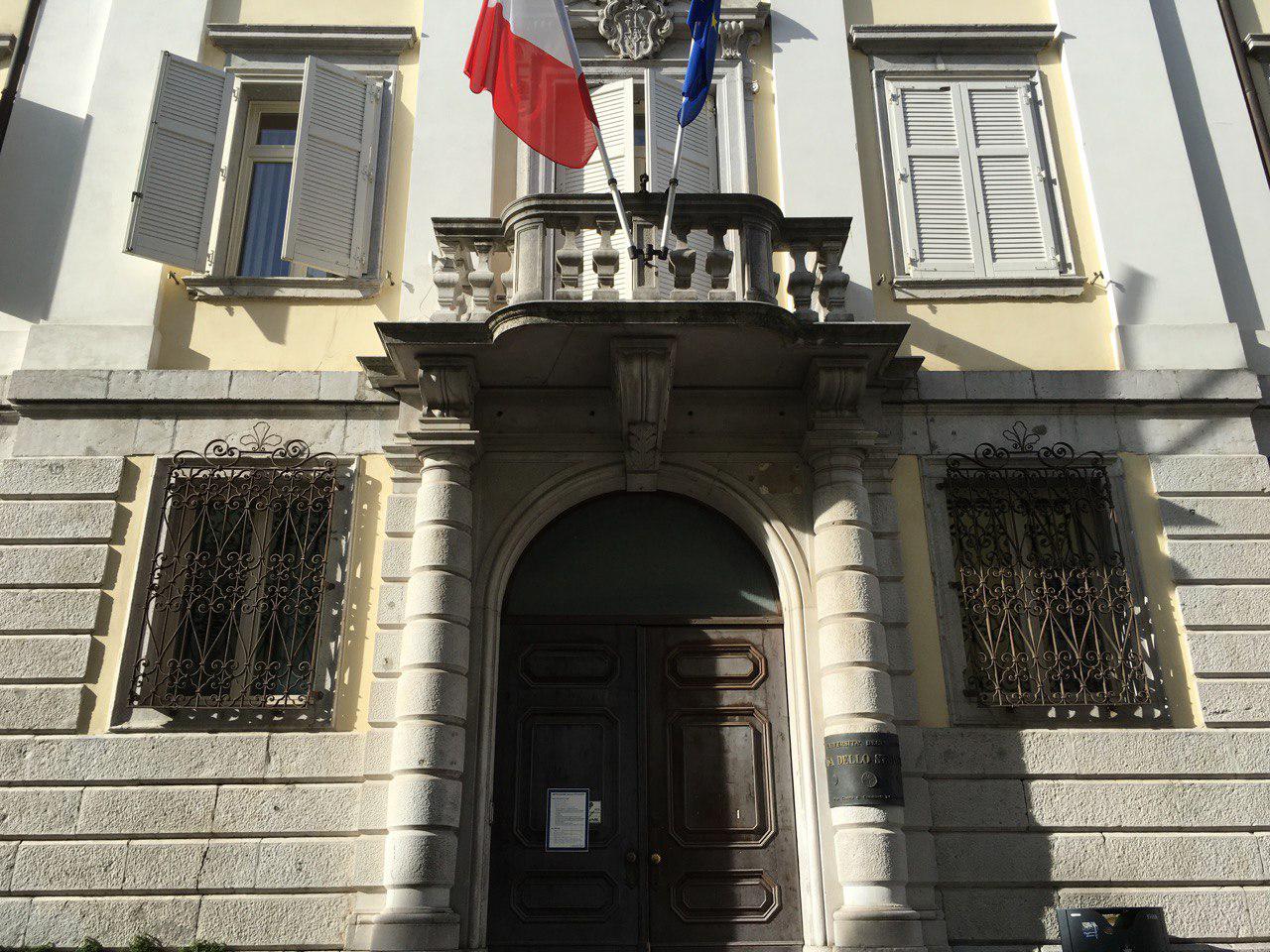 Copertina per Casa dello studente di Gorizia chiusa a sorpresa per l'estate, malumori nei ragazzi